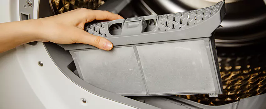 Signs Of A Clogged Dryer Lint Trap in Bremerton, Washington